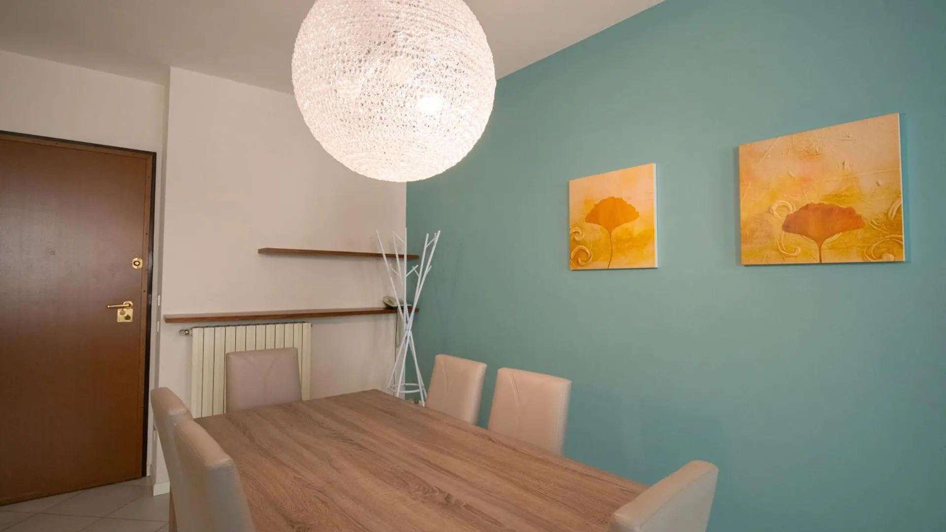 Apartment Alessi Appartamenti Desenzano del Garda Italy
